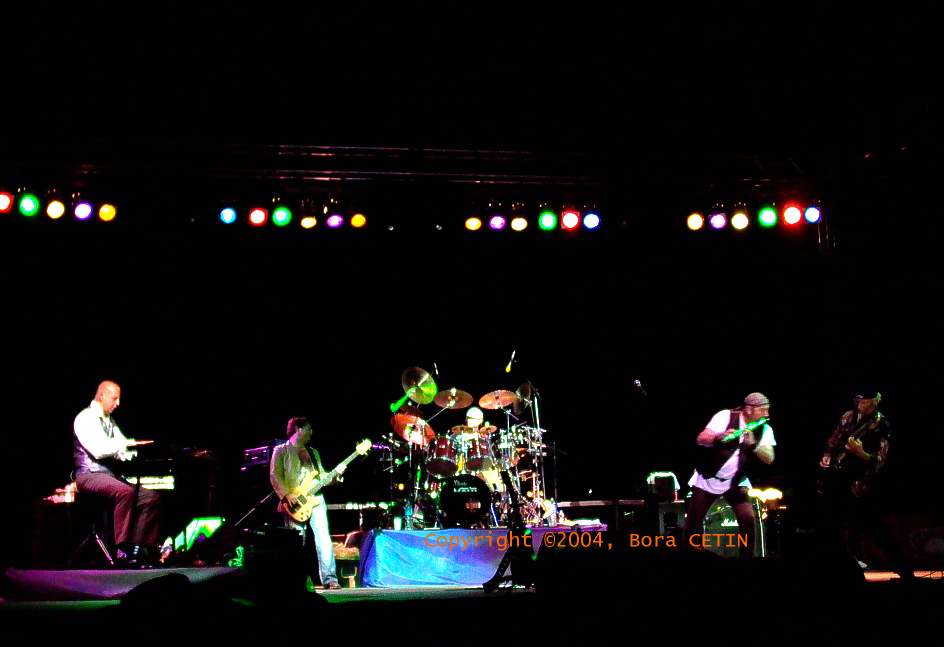 Jethro TULL ÇEŞME 2004 Beach Party Page